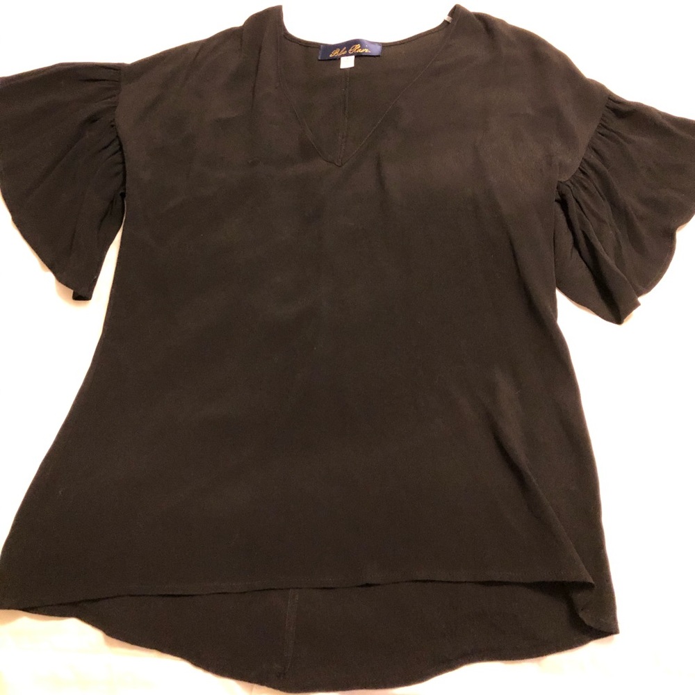 Francesca’s Black Ruffle Sleeve Top